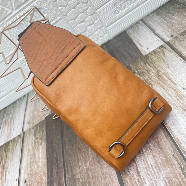 スーパーコピーブランドバッグ側面デザイン